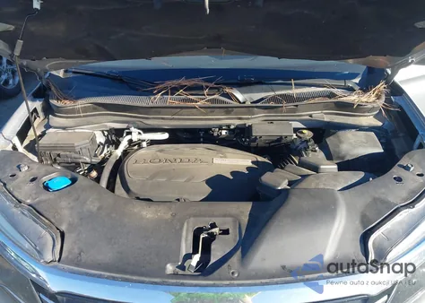 2017 Honda Pilot Touring z USA, uszkodzony, nr VIN 5FNYF6H96HB099542